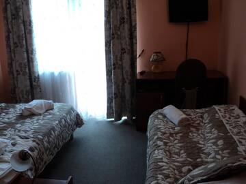 Фото номера Трехместный номер Отель Hotel Primagor г. Шидловец 3