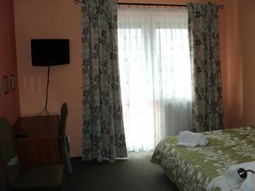 Фото номера Номер с кроватью размера «king-size» Отель Hotel Primagor г. Шидловец 3